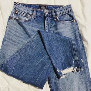 Abercrombie mom jeans